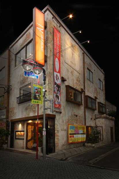 商店街のなかで外装も目立つように改装した美容室様(写真と本文は関係ありません)